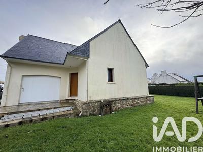 Maison - 96 m² - 6 pièces