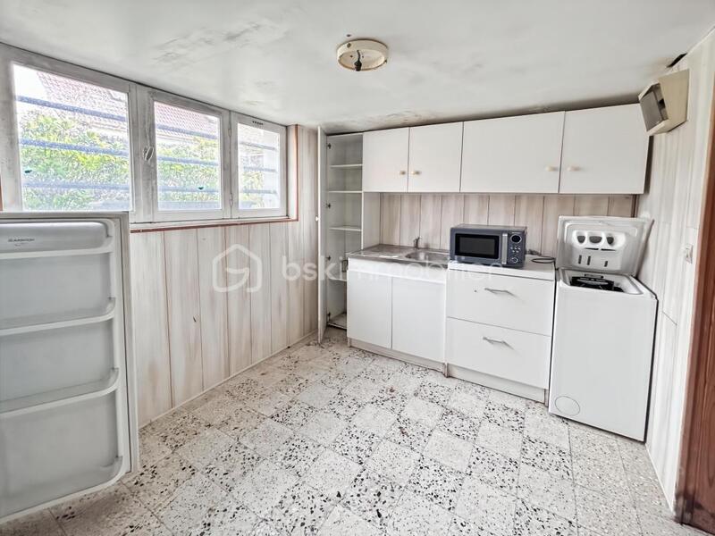 Maison - 97 m² - 5 pièces