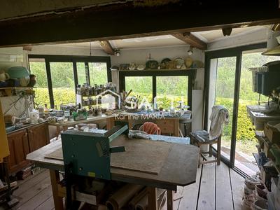 Maison - 242 m² - 12 pièces