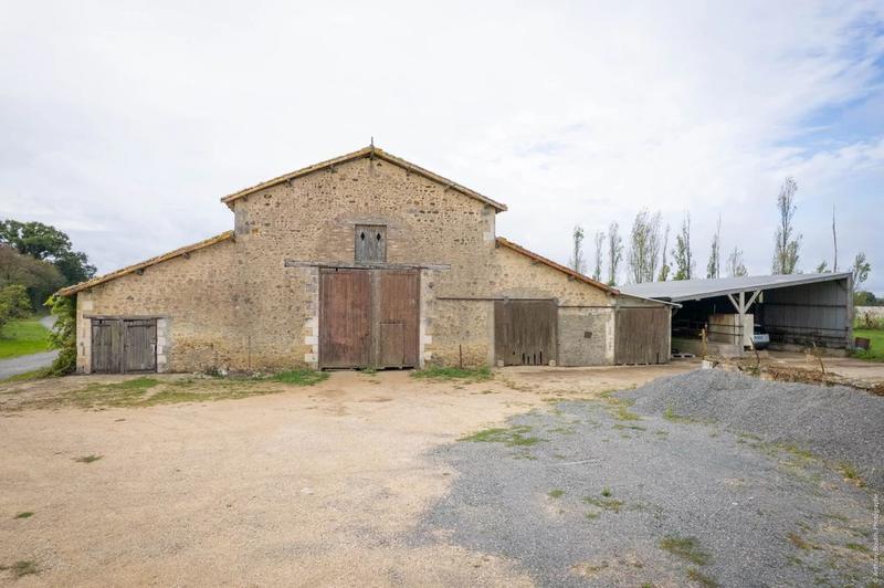 Longère - 300 m² - 10 pièces