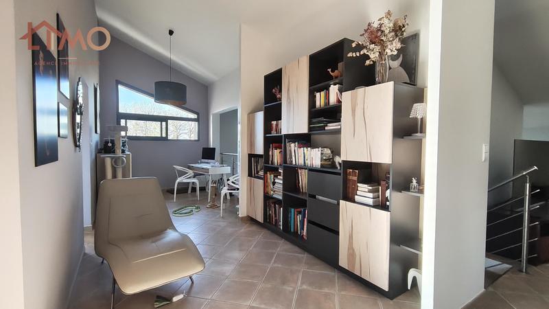 Maison traditionnelle - 170 m² - 6 pièces