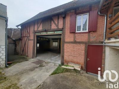 Maison de village - 390 m² - 14 pièces