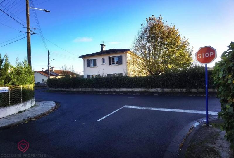 Villa - 170 m² - 9 pièces