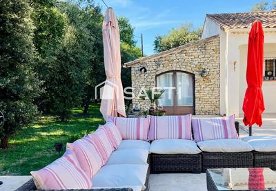 Villa - 242 m² - 6 pièces