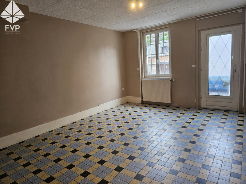 Propriété - 213 m² - 10 pièces