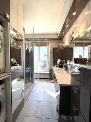 Appartement - 100 m² - 3 pièces