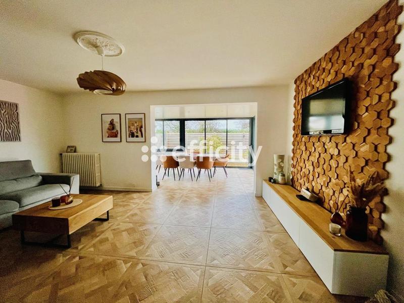 Maison - 148 m² - 7 pièces