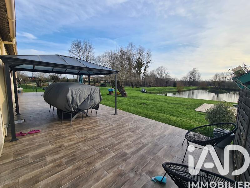 Maison - 213 m² - 9 pièces