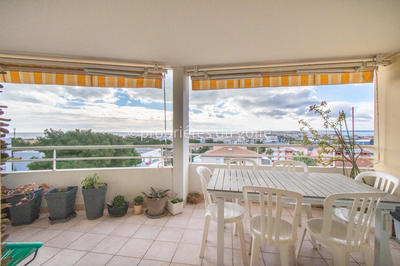 Appartement - 72 m² - 3 pièces