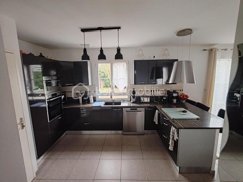 Maison traditionnelle - 100 m² - 5 pièces