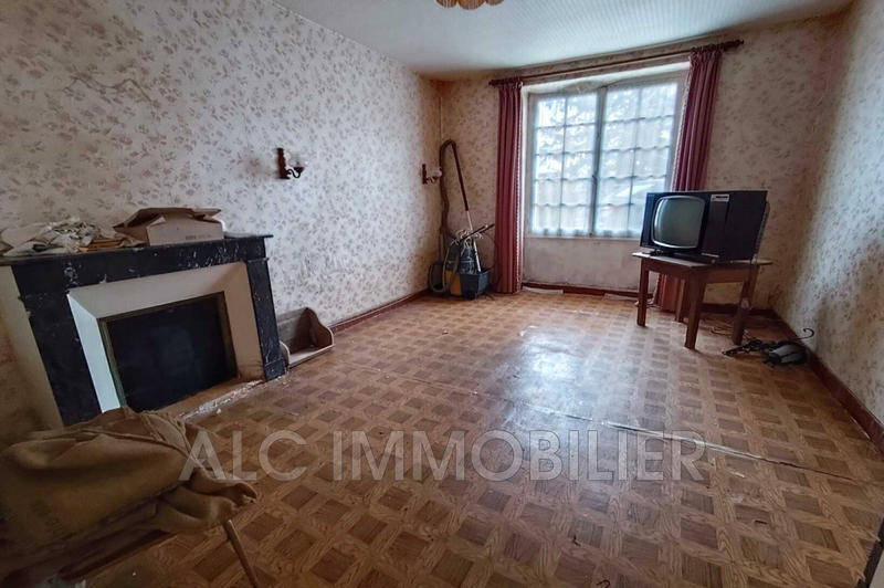 Maison - 151 m² - 1 pièce