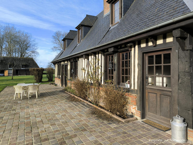 Maison ancienne - 146 m² - 8 pièces