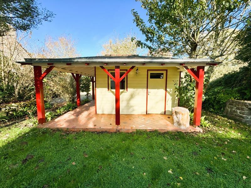 Maison - 209 m² - 6 pièces