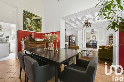 Maison - 232 m² - 8 pièces