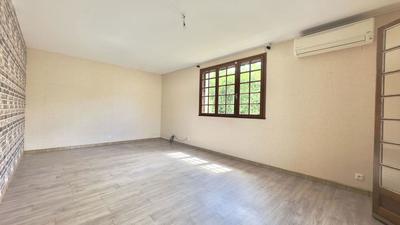 Maison - 108 m² - 4 pièces