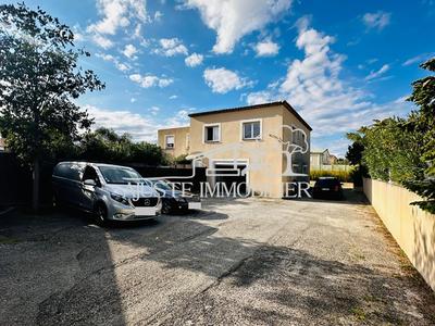 Local d'activité / Entrepôt - 300 m²