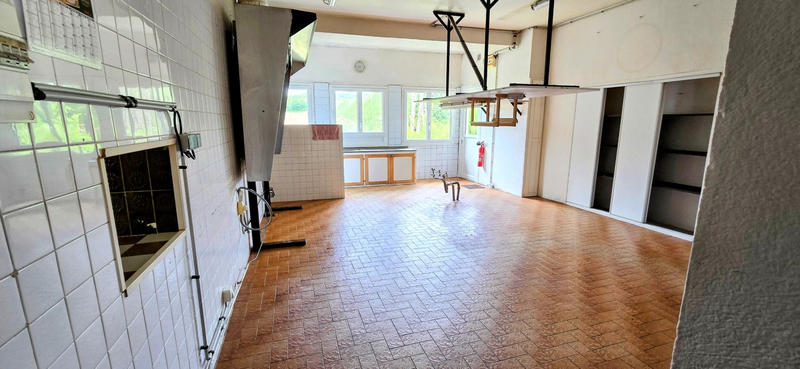 Maison - 292 m² - 7 pièces