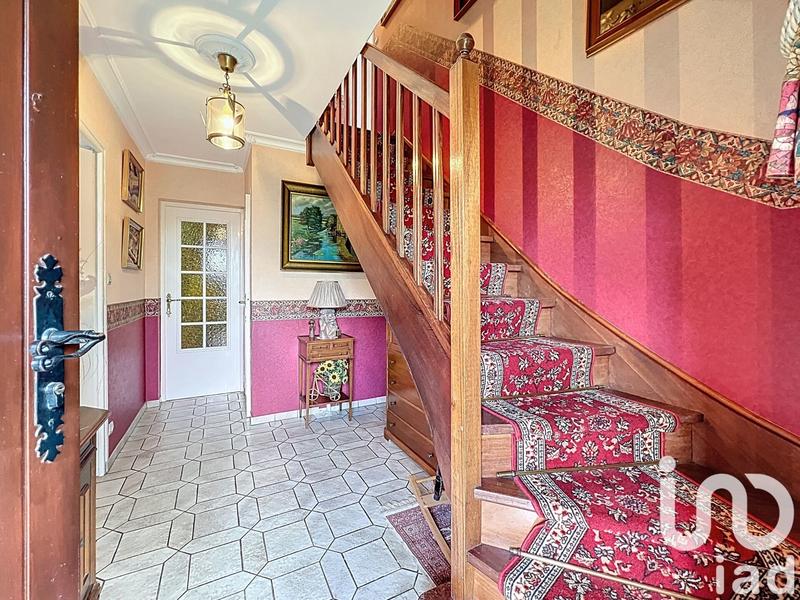 Maison - 121 m² - 7 pièces