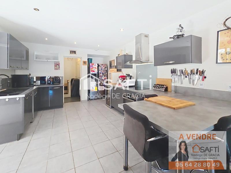 Maison - 180 m² - 6 pièces