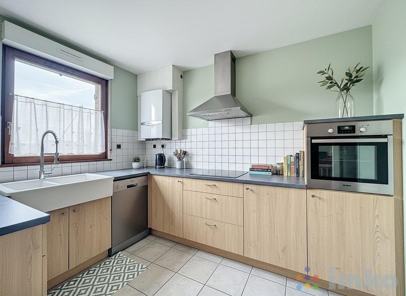 Maison - 80 m² - 5 pièces