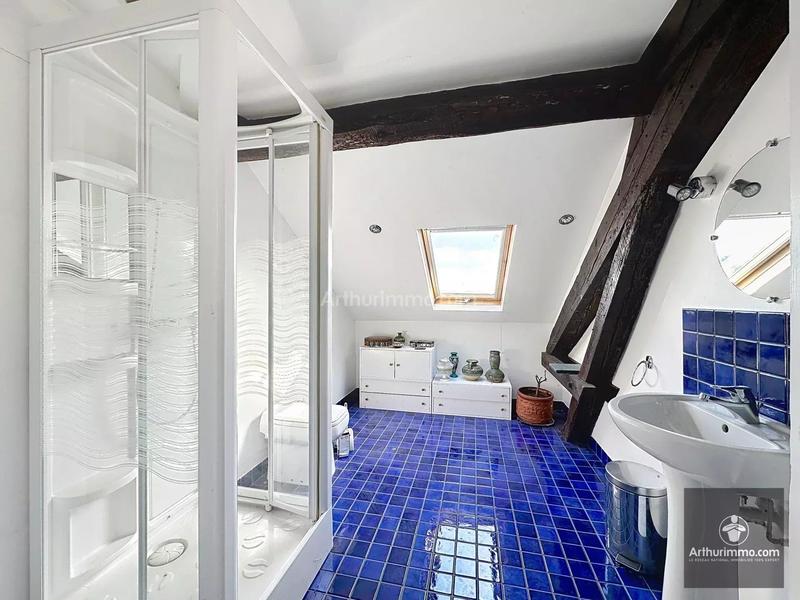 Maison - 220 m² - 9 pièces