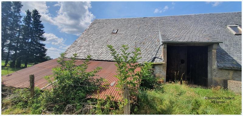 Grange - 180 m² - 2 pièces