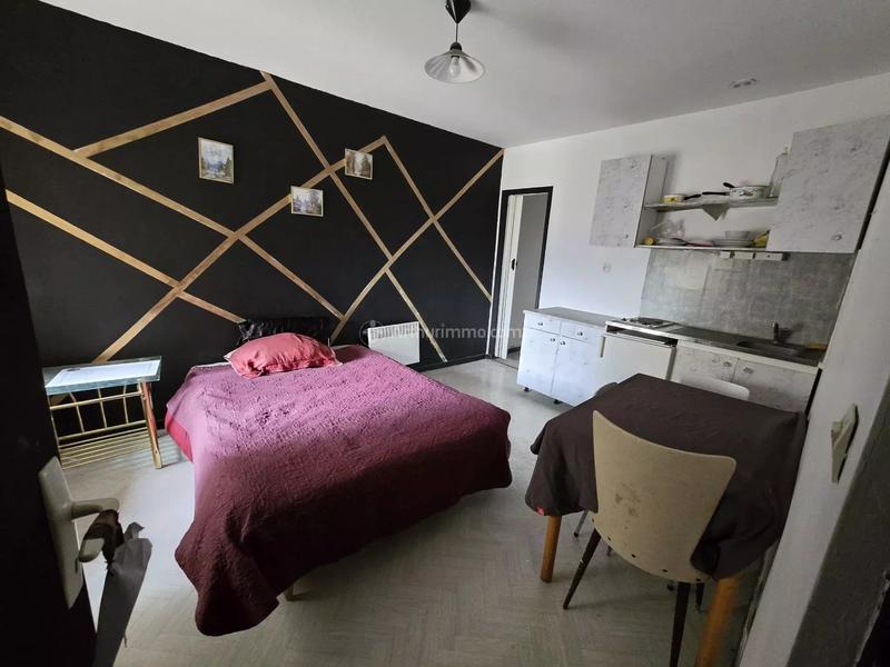 Maison - 220 m² - 11 pièces