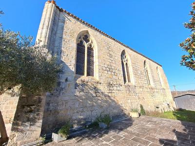 Maison - 718 m² - 8 pièces