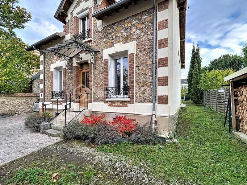 Maison - 125 m² - 6 pièces