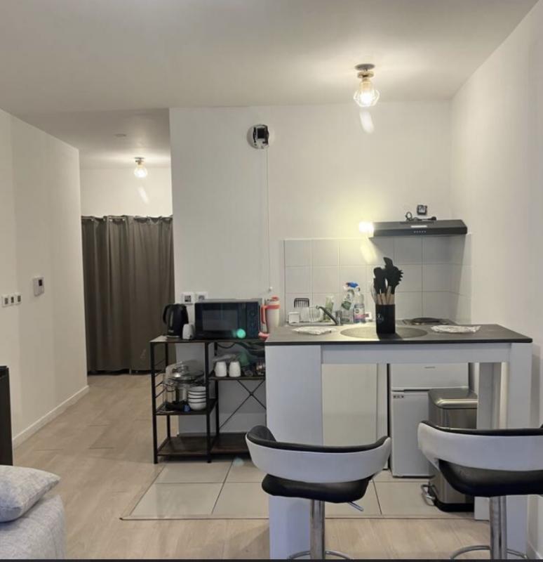 Studio - 24 m² - 1 pièce