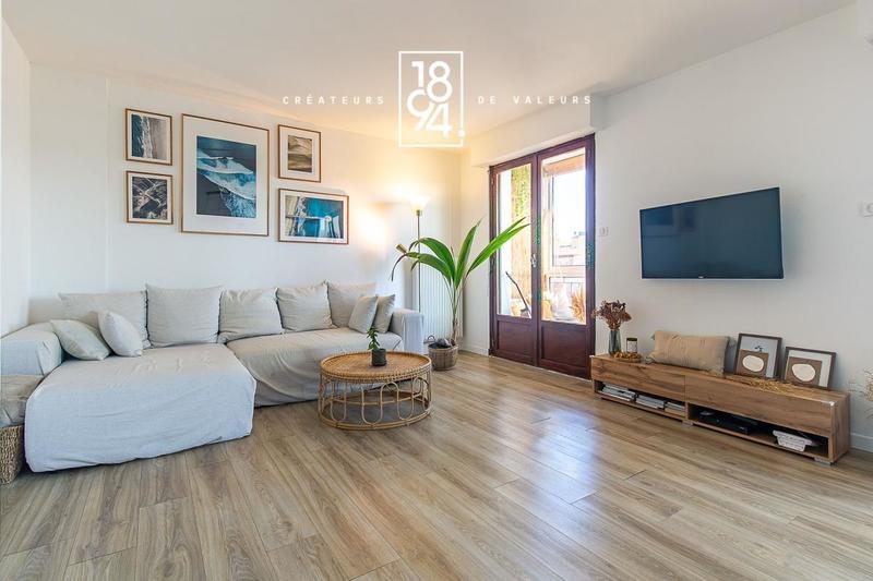 Appartement - 75 m² - 4 pièces