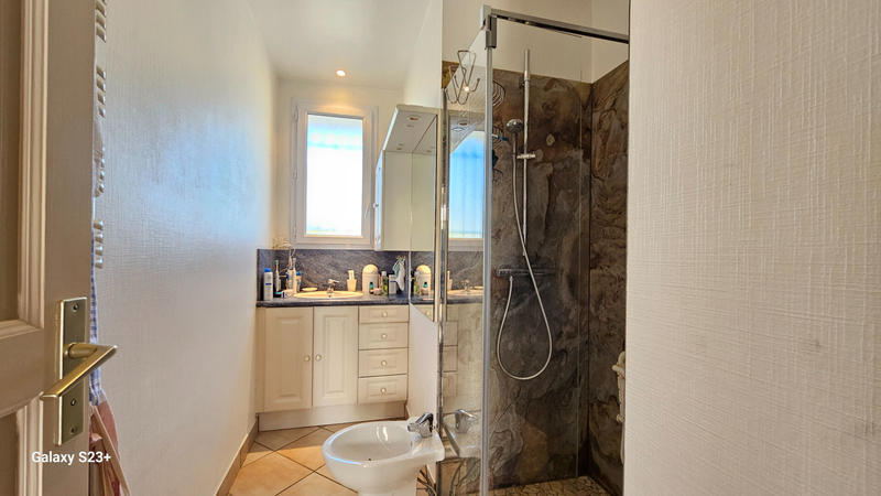 Maison - 145 m² - 7 pièces