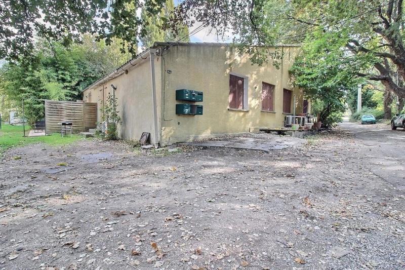 Immeuble - 906 m² - 40 pièces