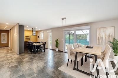 Maison - 170 m² - 6 pièces