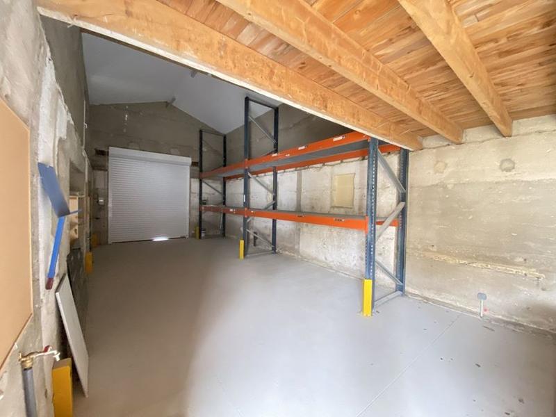 Entrepôt - 56 m² - 1 pièce