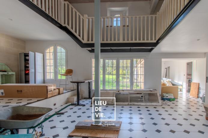 Maison ancienne - 320 m² - 10 pièces