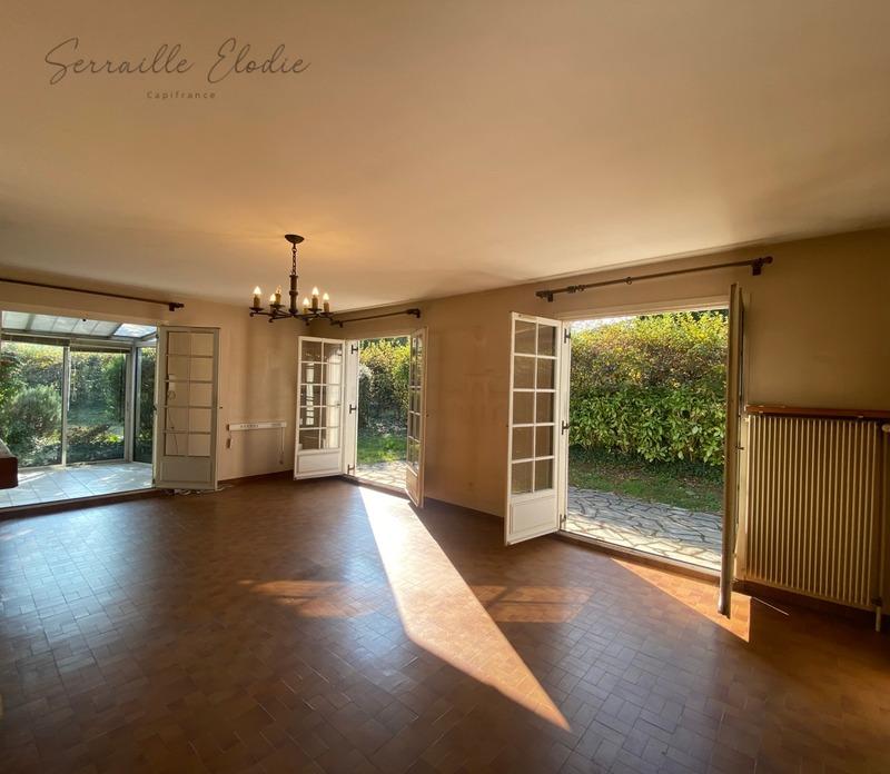 Maison - 199 m² - 9 pièces