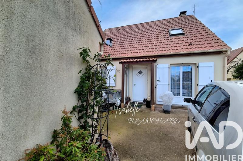 Maison - 90 m² - 5 pièces