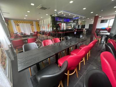 Local commercial - 280 m²