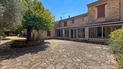 Maison - 200 m² - 6 pièces