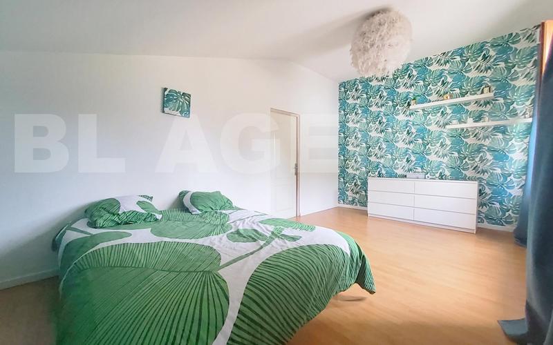 Maison - 161 m² - 6 pièces