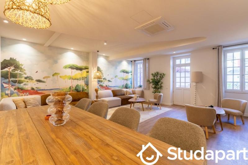 Chambre - 10 m² - 1 pièce