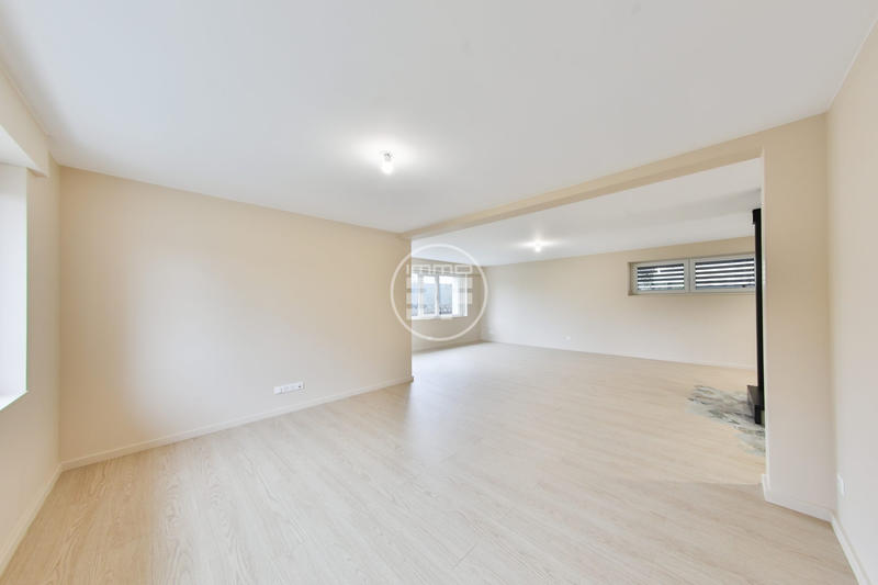 Maison - 179 m² - 6 pièces
