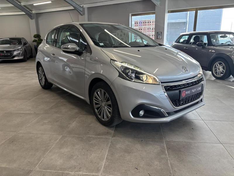 Peugeot 208 1.2i PureTech 12v - 82 Berline Allure Phase 2