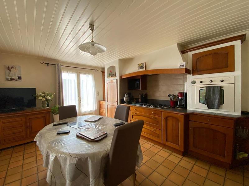 Maison - 185 m² - 8 pièces