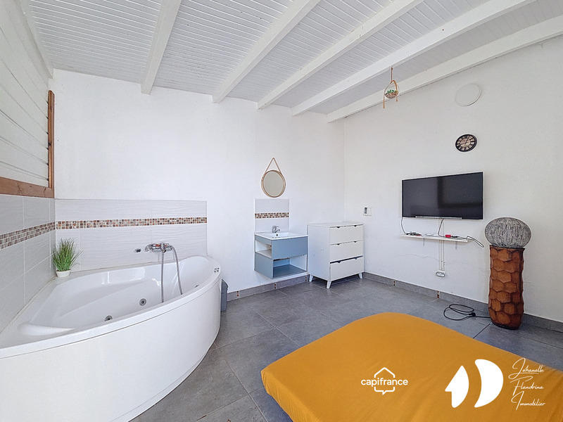 Maison - 91 m² - 5 pièces