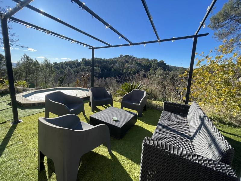 Maison - 135 m² - 5 pièces