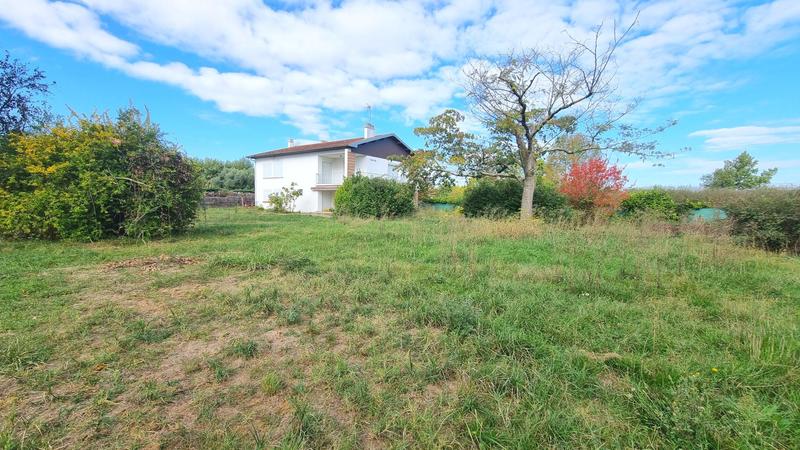 Maison traditionnelle - 225 m² - 6 pièces