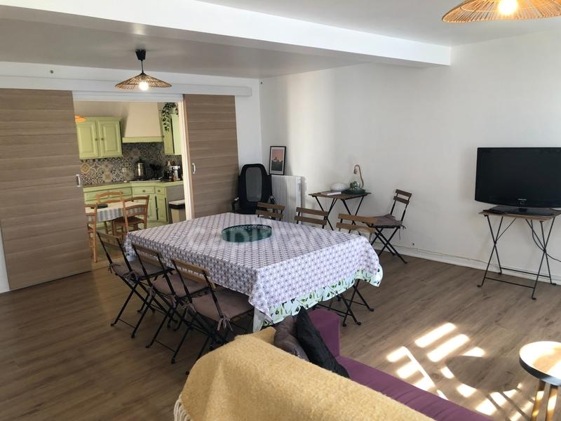 Propriété - 208 m² - 9 pièces