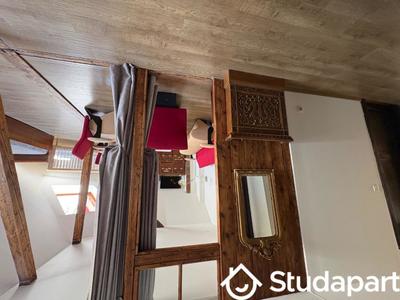 Chambre - 10 m² - 1 pièce